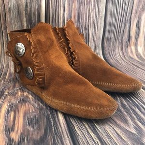 Minnetonka Boho Fringe Booties 8.5 festival